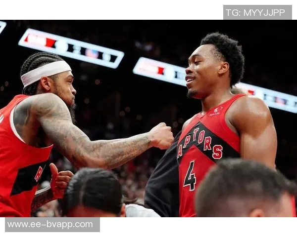 猛龙与掘金半场对决巴恩斯表现出色沃特森领衔得分